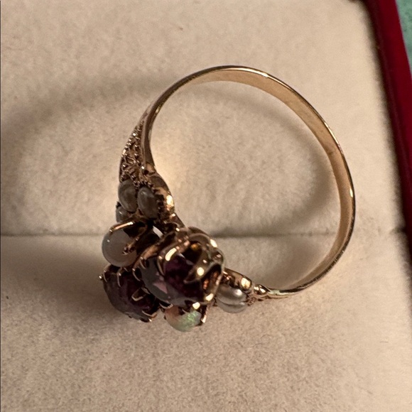 Vintage/Antique Amethyst, Opal, Seed Pearls Ring In Solid Yellow Gold - Picture 8 of 8